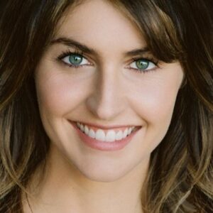 Photo of artist Heidi Niedermeyer