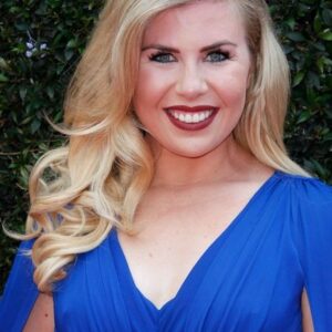 Photo of artist Sainty Nelsen