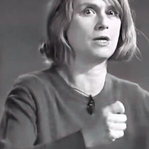 Photo of artist Juana Molina