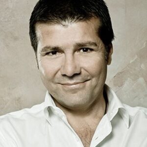 Photo of artist Hakkı Ergök