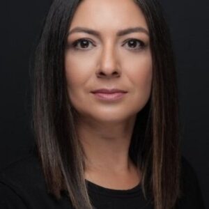 Photo of artist Zeynep Serpil Bozkurt