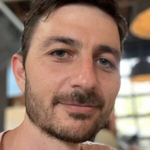 Photo of artist Nikola Boyanov