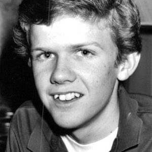 Photo of artist Robert MacNaughton