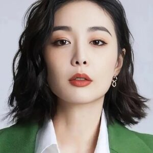 Photo of artist Gao Ye