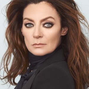 Photo of artist Michelle Gomez