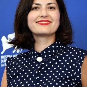 Photo of artist Ami Canaan Mann