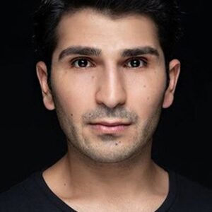 Photo of artist Evliya Aykan