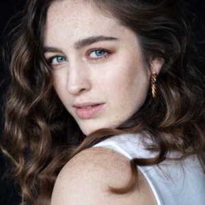 تصویر هنرمند Danielle Galligan