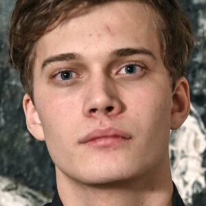 Photo of artist Björn Mosten