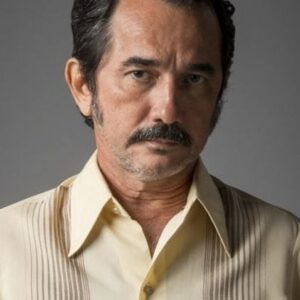 Photo of artist Nanego Lira