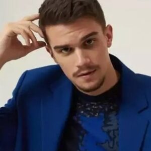 Photo of artist Eren Ören