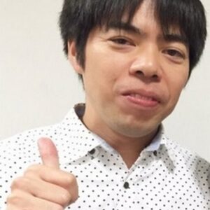 Photo of artist Yasuhiro Takemoto