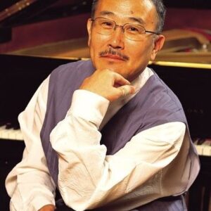 Photo of artist Yosuke Yamashita