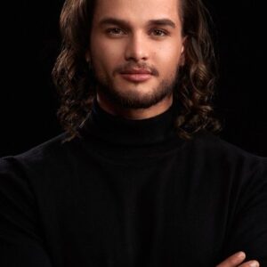 Photo of artist Danny Dorland