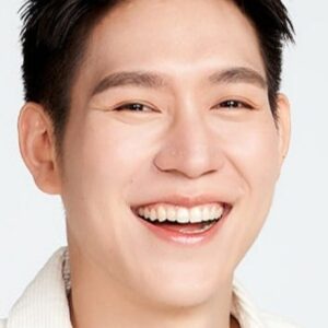 تصویر هنرمند Ratchapong Anomakiti