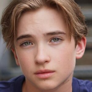 تصویر هنرمند Chase B. Robertson