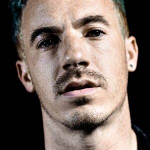 تصویر هنرمند Scott Monahan