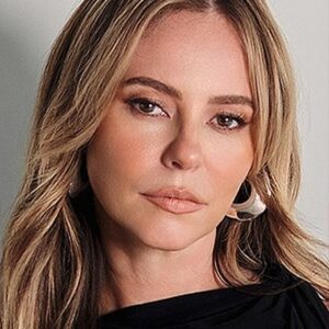 تصویر هنرمند Paolla Oliveira