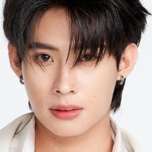 تصویر هنرمند Koraphat Lamnoi