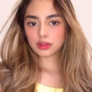 تصویر هنرمند Denise Esteban