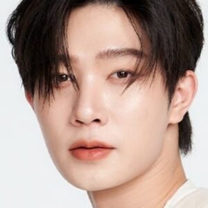 تصویر هنرمند Pharinyakorn Khansawa