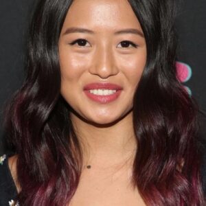 تصویر هنرمند Haley Tju