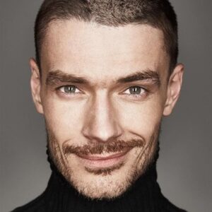 تصویر هنرمند Maksim Matveev