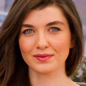 تصویر هنرمند Aslıhan Güner