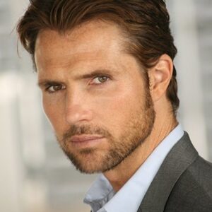 تصویر هنرمند Clint Glenn Hummel